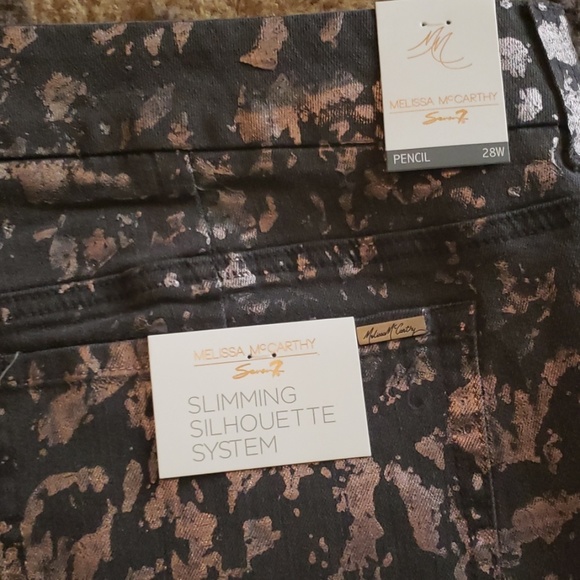 Jeans - Picture 3 of 4